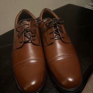 USED Dockers Dress Shoes – Great Condition! Worn ones. Almost brand new